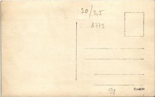 Budapest XII. Jánoshegy, Erber János székesfővárosi vendéglő télen, síverseny előtti csoportkép síel...