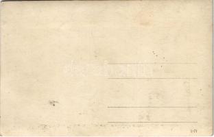 Esztergom, M. kir. Erdőgazdasági Szakiskola meteorológiai állomás. photo (gyűrődés / crease)