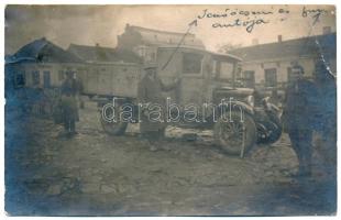 1933 Bikszád, Bixad, Bicsad; Dreher sörgyári teher autó a Fő téren, Spitzer üzlete a háttérben / truck of Dreher brewery on the main square, shops. photo + "BICSAD-SATU-MARE 282" vasúti mozgóposta (Rb)