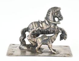 Antik ezüst(Ag) ló és sárkány figura, jelzett, sérüléssel, 6×3,5×4,5 cm, nettó: 51 g