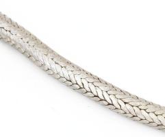 Ezüst(Ag) fonott nyaklánc, jelzés nélkül, h: 44 cm, nettó: 72 g