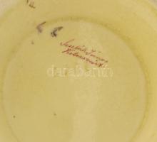 Seszták János Kolozsvár díszváza pár. Vázatesten rokályos kartusokban idillikus jelenetek, virágos d...