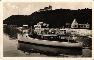 1939 Tihany, kikötő az apátsági templommal, Magyar Biológiai Kutatóintézet motorcsónakja