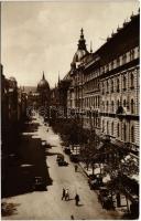 Budapest V. Alkotmány utca, Országház, Parlament, automobilok + "Szent István Ünnepségek Budapest 1938. aug. 17" (EK)