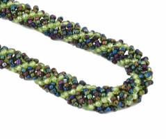 Üveggyöngy nyaklánc, h: 65 cm