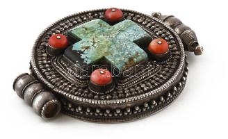 Ezüst(Ag) amulett tartó türkiz és korall díszítéssel, jelzés nélkül, bruttó: 63,7 g