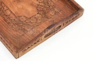 Régi fa tálca, faragott virágmintával, réz berakással díszítve, korának megfelelő állapotban, 38x25x...