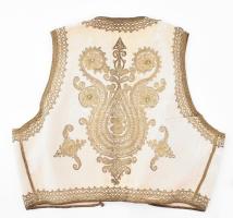 Antik skófiumszálas mellény, öv, szütyő, korának megfelelő, szép állapotban. cca 43x39 cm, öv h: 65 ...