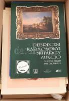 Nagy doboz vegyes papírrégiség, benne több mint 300 fénykép, 5 db régi tankönyv, kiállítási katalógusok, nyomtatványok, nagyon sok képeslap, külön dobozban, 57 db családi diafilm, régi újságok, stb.