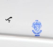 Alföldi porcelán pálinkás, kupicás készlet, Buda várának középkori látképével díszítve (kiöntő, tálc...