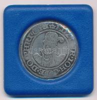 Német Államok / Ostfriesland 1540-1566. 1/4 Thaler Ag "Edzard II., Christoph és Johann" T:F German States / County of Eastern Friesland 1540-1566. 1/4 Thaler Ag "Edzard II., Christoph und Johann" C:F