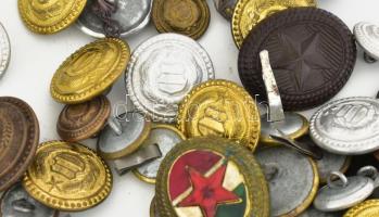 cca 1970 Egy nagy zacskónyi katonai gomb a Kádár korból