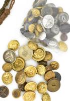 cca 1940 Egy zacskónyi hajós és katonai gomb a Horthy kortól a Kádár korig