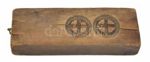 Mézeskalács nyomó forma, faragott fa, Lovas és kerék formájú mintával 23 cm