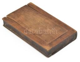 1848 báró Majdán György borotva tartója. Faragott fa két oldalán a magyar és a családi címerrel és f...