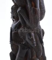 A Család . Afrikai faragott fa szobor. Keményfa, 35 cm