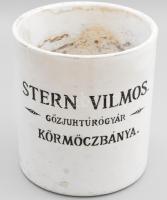 Stern Vilmos Körmöcbánya Gőzjuhtúrógyár. Túrós fajansz edény. Repedt, kopott. d: 20 cm , m: 22 cm