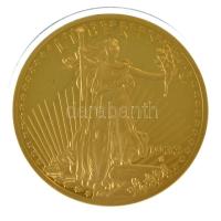 Amerikai Egyesült Államok DM Twenty Dollars aranyozott Cu emlékérem kapszulában (70mm) T:PP  USA ND Twenty Dollars gold plated Cu commemorative medallion in capsule (70mm) C:PP