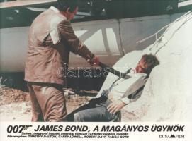 cca 1989 ,,007 James Bond, a magányos ügynök" című amerikai film jelenetei és szereplői, 9 db v...