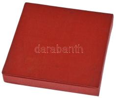 1987. "40 éves a Haditechnikai Intézet" kétoldalas, öntött bronz plakett (80mm) T:AU