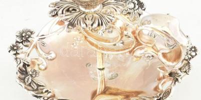 Ezüstözött fém masszív sétáló gyertyatartó, virg mintával 14 cm