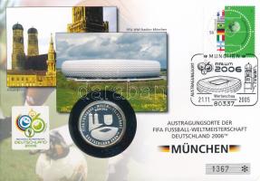 Németország 2005. &quot;FIFA Labdarúgó Világbajnokság Németország 2006 / München&quot; Ag emlékérem érmés borítékban, bélyeggel és bélyegzéssel, hátoldali tanúsítvánnyal, ismertetővel (~10g/0.925/30mm) T:PP patina  Germany 2005. &quot;FIFA Football World Cup, Germany 2006 / München&quot; Ag commemorative medallion in envelope with stamp and cancellation and certificate printed on the envelope (~10g/0.925/30mm) C:PP patina