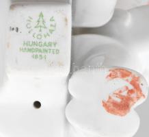 Hollóházi olvasó lányok. Kézzel festett, jelzett, hibátlan. terv: Káldor Aurél, m: 15 cm