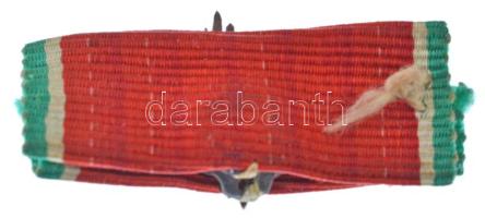 1939. "A Magyar Érdemrend középkeresztje csillaggal, hadiszalagon kardokkal" kitüntetés sz...