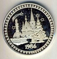 NSZK 1986. "Boldog karácsonyt!" Ag 20,2g emlékérem T:PP