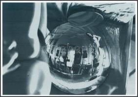 Borbély Ferenc Gusztáv (1948-): Tükörkép 4 (erotikus grafika). Ofszet, papír, jelzett. 14×20 cm