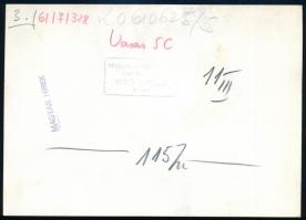 1961 Vasas SC, az 1960-1961-es magyar labdarúgó-bajnokság győztese, 3 db sajtófotó, a hátoldalon fel...
