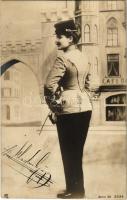 1902 Hölgy katonajelmezben bajusszal / Lady in military uniform and fake mustache