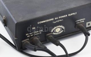 Commodore 64 power supply. Novotrade, jelzett, 16 cm