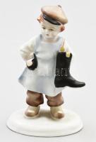 Metzler & Ortloff porcelán porcelán csizmás fiú. Kézzel festett, jelzett, hibátlan, m: 9,5 cm