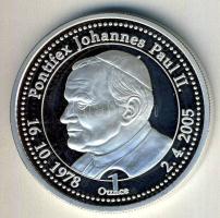 Vatikán 2005. "Svájci Gárda - II. János Pál pápa" Ag 1oz. 31,2g emlékérem T:PP