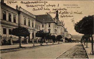 1913 Besztercebánya, Banská Bystrica; Deák Ferenc utca, Evangélikus gimnázium. Havelka József kiadása / street, school (EK)