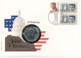 Amerikai Egyesült Államok 1972. 1/2$ Cu-Ni "Kennedy" bélyeges borítékban, bélyeggel és bélyegzéssel T:AU  USA 1972. 1/2 Dollar Cu-Ni "Kennedy" in coin envelope with stamps and cancellations C:AU  Krause KM#205