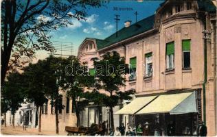 1915 Szávaszentdemeter, Mitrovice, Mitrovitz an der Save, Sremska Mitrovica; utca, üzlet. Jovan Mihajlovits kiadása / street view, shop (kopott sarkak / worn corners)