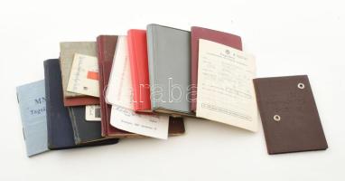 cca 1950-1990 vegyes igazolvány és nyomtatvány tétel, össz. 14 db: 1959 fényképes hivatásos gépjárművezetői igazolvány, 1963 engedély a határövezetben való ideiglenes tartózkodásra, stb, részben foltos