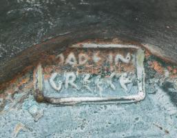 2 darab görög váza, múzeumi másolat, jelzett, minimális kopással, m:11-13 cm