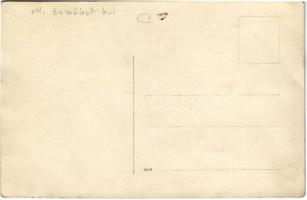 Budapest VII. Gambrinus étterem belső, söröző vendégek, katonazene Concert. Erzsébet körút 27. photo