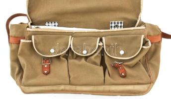 Régi horgásztáska, szép állapotban, h: 50 cm