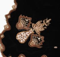 Nagy méretű bársony terítő, jó állapotban, 180x100 cm