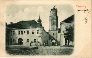 1900 Trencsén, Trencín;, Torony utca és kapu / street and gate