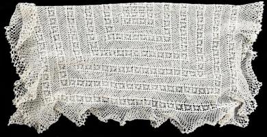 Csipke terítő kb 70x70 cm