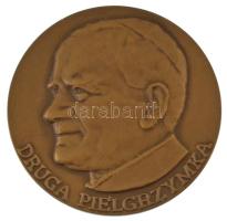 Lengyelország 1982. "II. János Pál pápa / Obecności Obrazu" bronz emlékérem eredeti tokban, tanúsítvánnyal (45mm) T:UNC Poland 1982. "Pope John Paul II / Obecności Obrazu" bronze medallion in original case with certificate (45mm) T:UNC