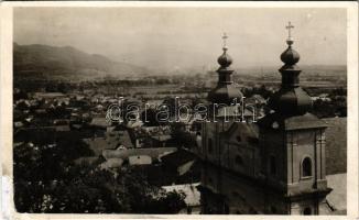 1943 Nagybánya, Baia Mare; látkép a katolikus templommal / general view with the Catholic church (kopott sarok / worn corner)