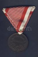 1917. Bronz Vitézségi Érem "Fortitudini" IV.Károly idejéből, szalaggal T:2