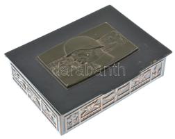 1977. "A szocialista haza fegyveres szolgálatáért" katonai emlékdoboz bronz plakettel (125x97mm)