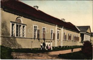 Büdöskő-fürdő, Smrdáky Kúpele, Szmrdák (Szenice, Senica); Radioaktívne sirnaté a solné liecivé kúpele pri Senici na Slovensku nad Myjavou / Radioaktív kénes és sós gyógyfürdő Miava mellett. Kiadja Dr. S. Hajdu / Radioactive sulfur and salt spa, bath, villa